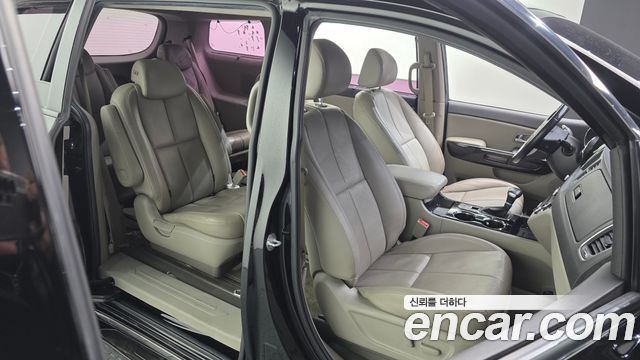 Kia Canival 2019 — photo 12