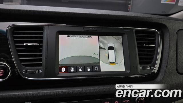 Kia Canival 2019 — photo 18