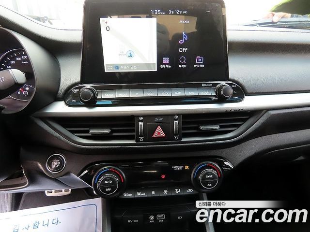 Kia K3 2019 — photo 12