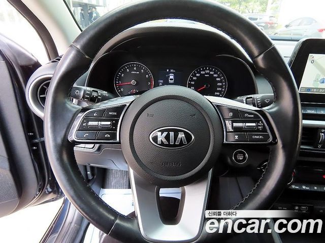 Kia K3 2019 — photo 20