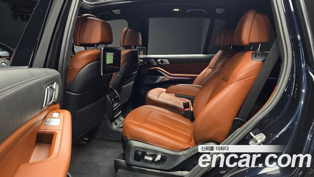 BMW X7 2020 — photo 12