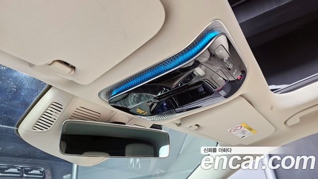 Mercedes-Benz S-Class 2021 — photo 17