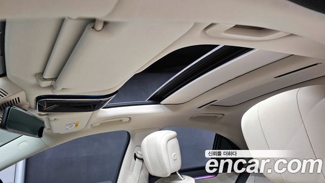 Mercedes-Benz S-Class 2021 — photo 18