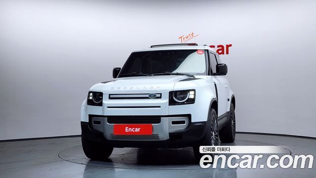 Land Rover Defender 2022 — photo 3