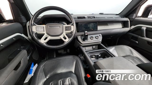 Land Rover Defender 2022 — photo 7