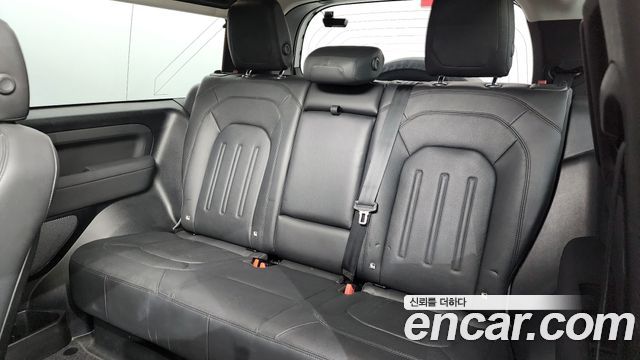 Land Rover Defender 2022 — photo 12
