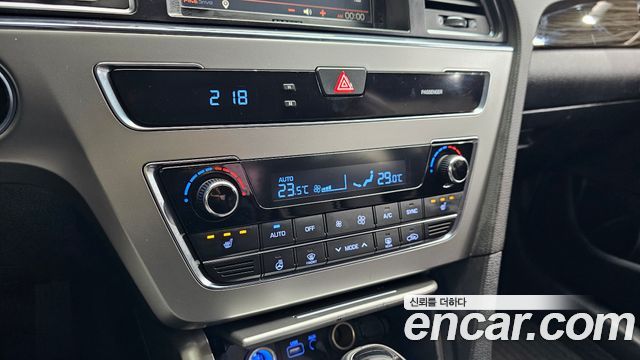 Hyundai Sonata 2015 — photo 16