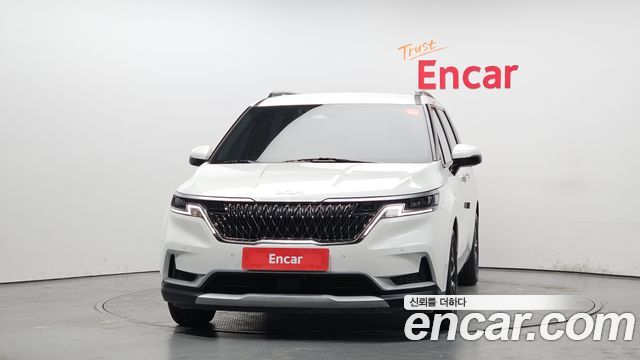 Kia Canival 2023 — photo 3