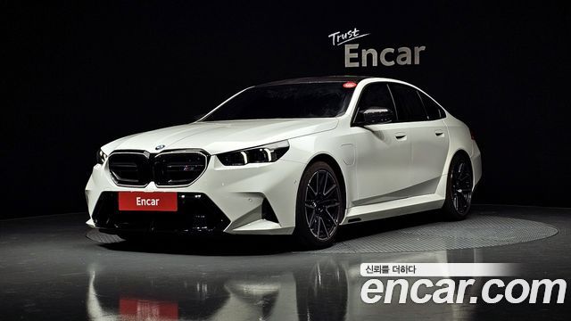 BMW M5 2025 — photo 1