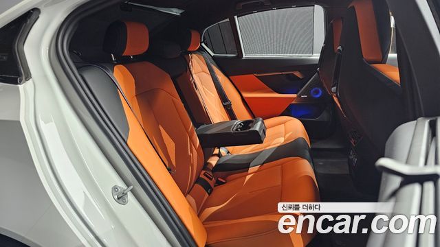 BMW M5 2025 — photo 12