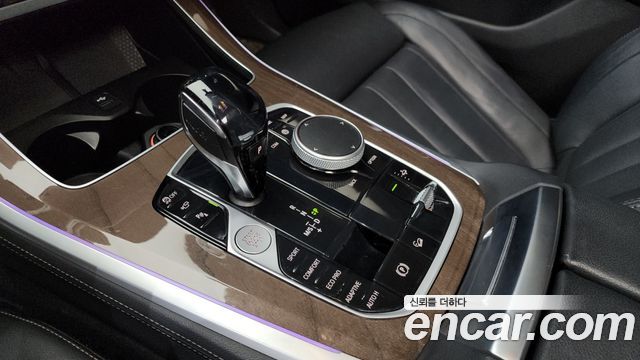 BMW X5 2021 — photo 9