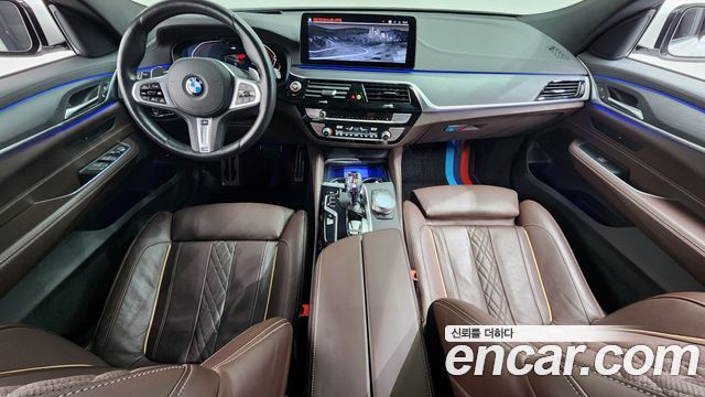 BMW Gran Turismo 2022 — photo 7