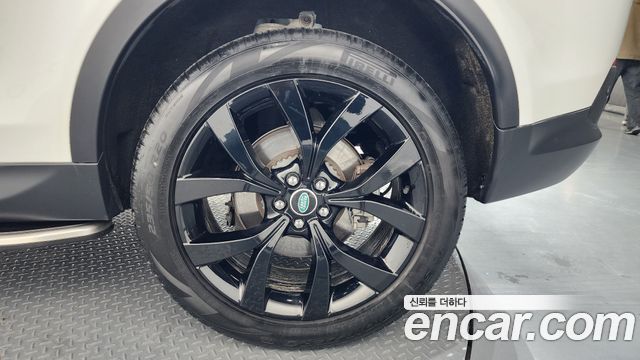 Land Rover Discovery Sport 2023 — photo 5