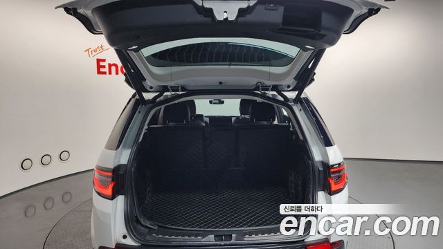 Land Rover Discovery Sport 2023 — photo 20