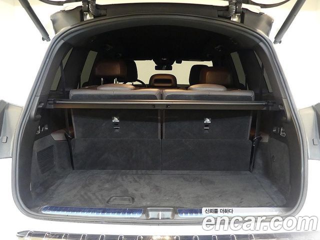Mercedes-Benz GLS-Class 2022 — photo 19