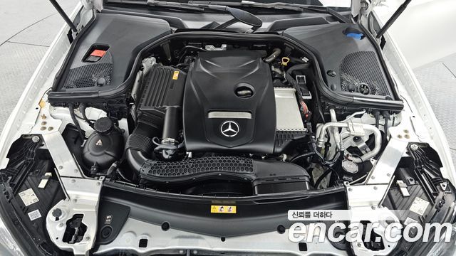 Mercedes-Benz E-Class 2021 — photo 6