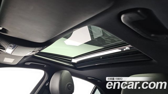 Mercedes-Benz E-Class 2021 — photo 17