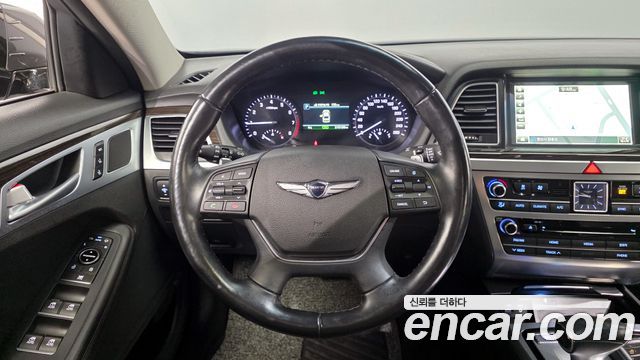 Genesis G80 2018 — photo 13