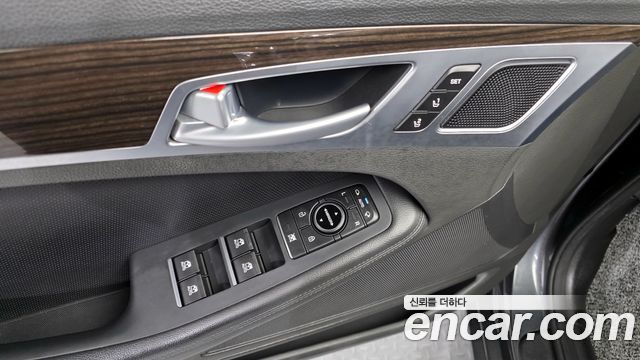 Genesis G80 2018 — photo 14