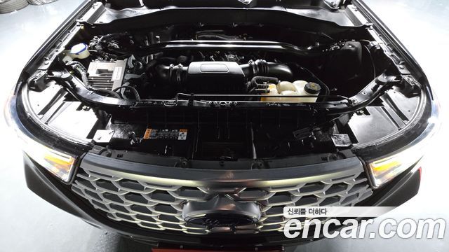 Ford Explorer 2022 — photo 6