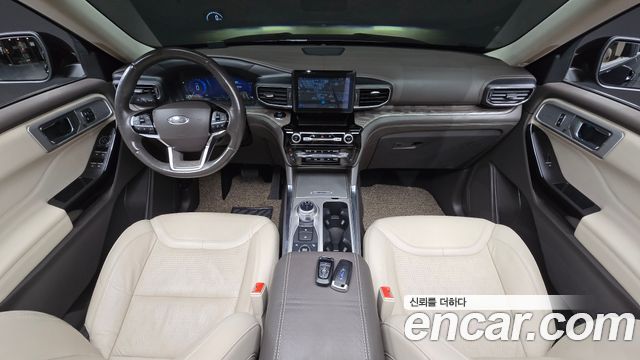 Ford Explorer 2022 — photo 7