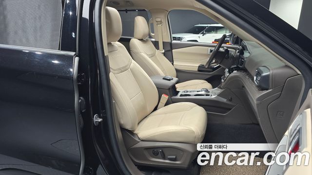 Ford Explorer 2022 — photo 10