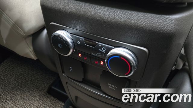 Ford Explorer 2022 — photo 18