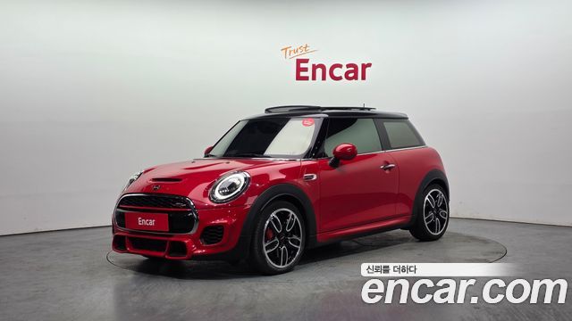 Mini Cooper 2019 — photo 1