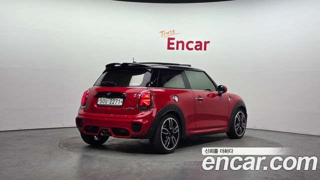 Mini Cooper 2019 — photo 2
