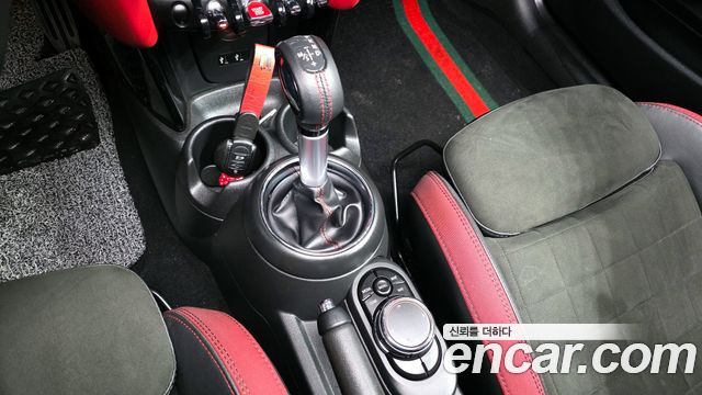 Mini Cooper 2019 — photo 9