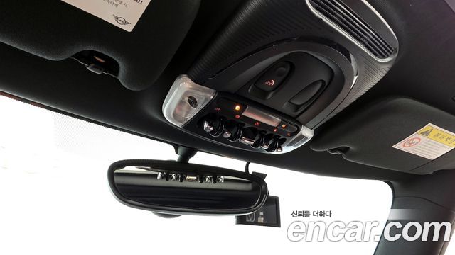 Mini Cooper 2019 — photo 16