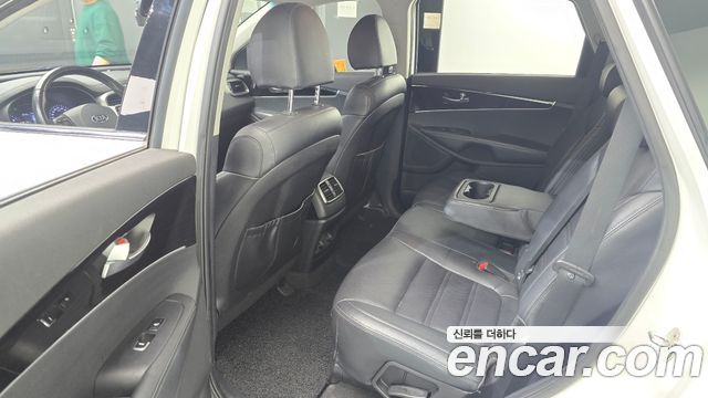 Kia Sorento 2019 — photo 11
