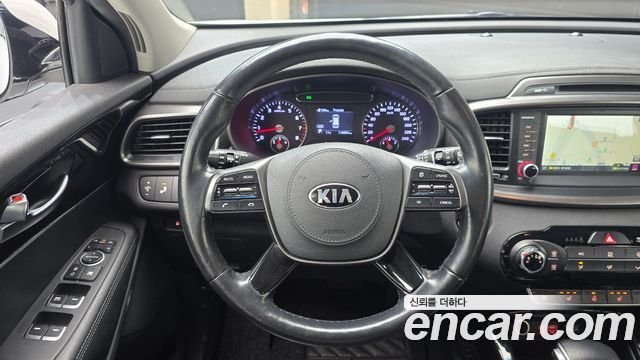 Kia Sorento 2019 — photo 13