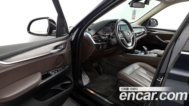 BMW X5 2016 — photo 10