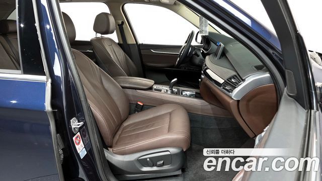 BMW X5 2016 — photo 11