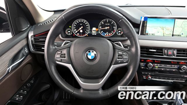 BMW X5 2016 — photo 14