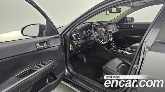 Kia K5 2019 — photo 10