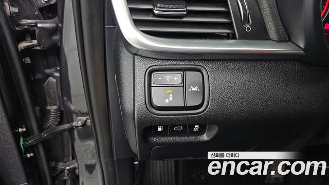 Kia K5 2019 — photo 15