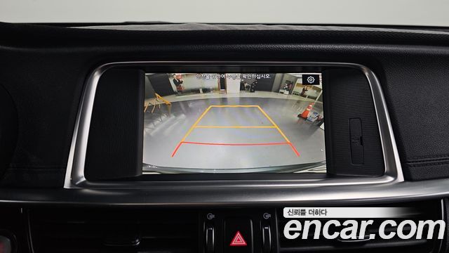 Kia K5 2019 — photo 16