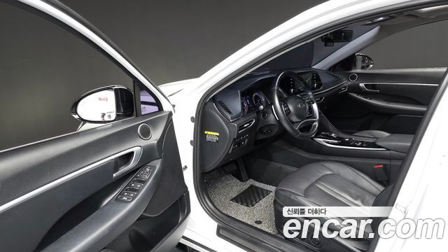 Hyundai Sonata 2020 — photo 11