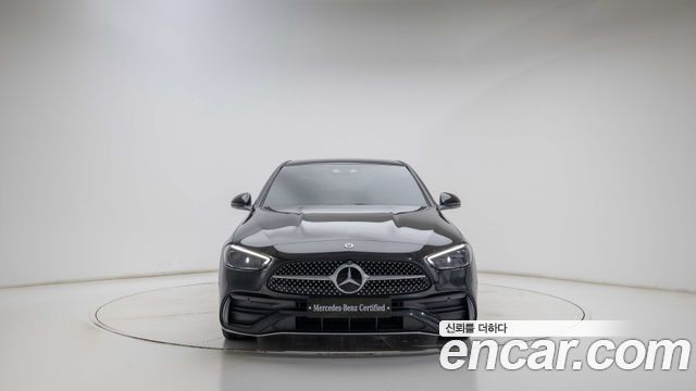 Mercedes-Benz C-Class 2023 — photo 3
