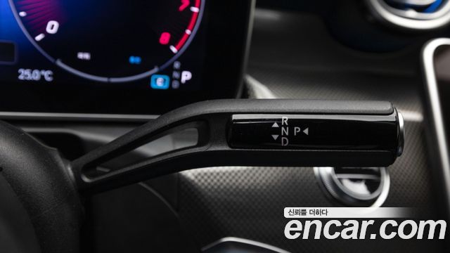 Mercedes-Benz C-Class 2023 — photo 7