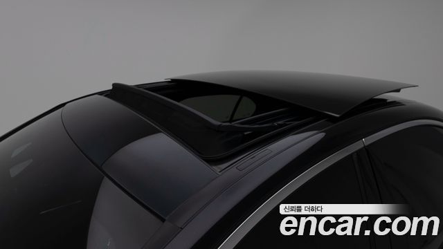 Mercedes-Benz C-Class 2023 — photo 19