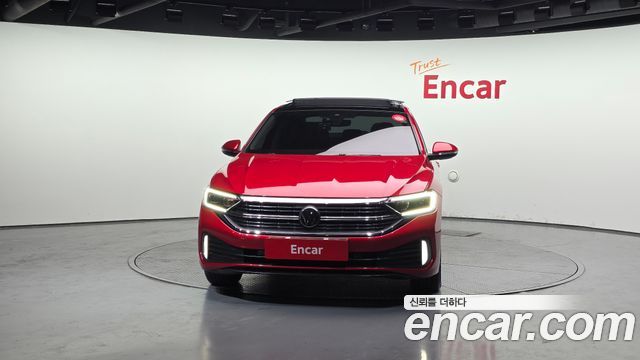 Volkswagen Jetta 2024 — photo 3