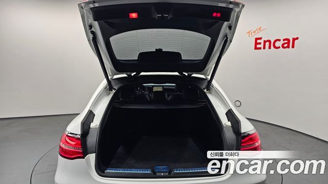 Mercedes-Benz GLC-Class 2019 — photo 20