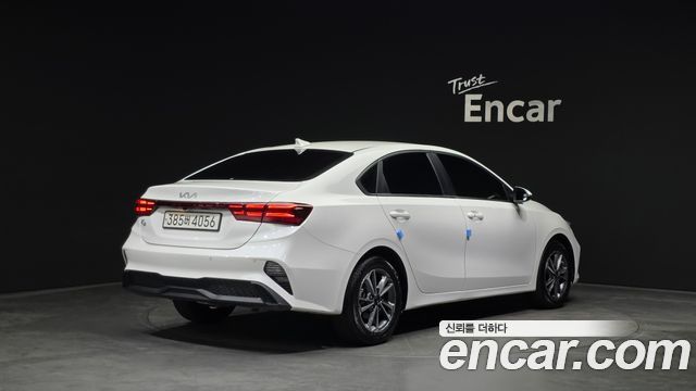 Kia K3 2023 — photo 2