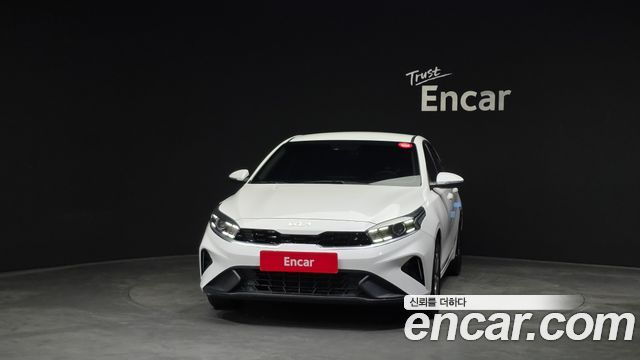 Kia K3 2023 — photo 3