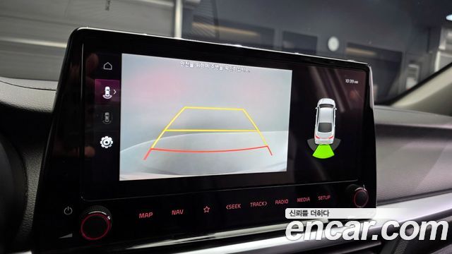 Kia K3 2023 — photo 17