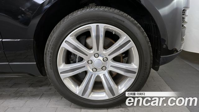 Land Rover Range Rover 2018 — photo 5