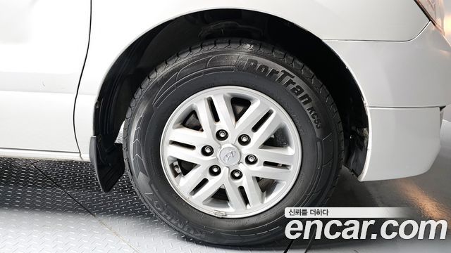 Hyundai Starex 2017 — photo 5